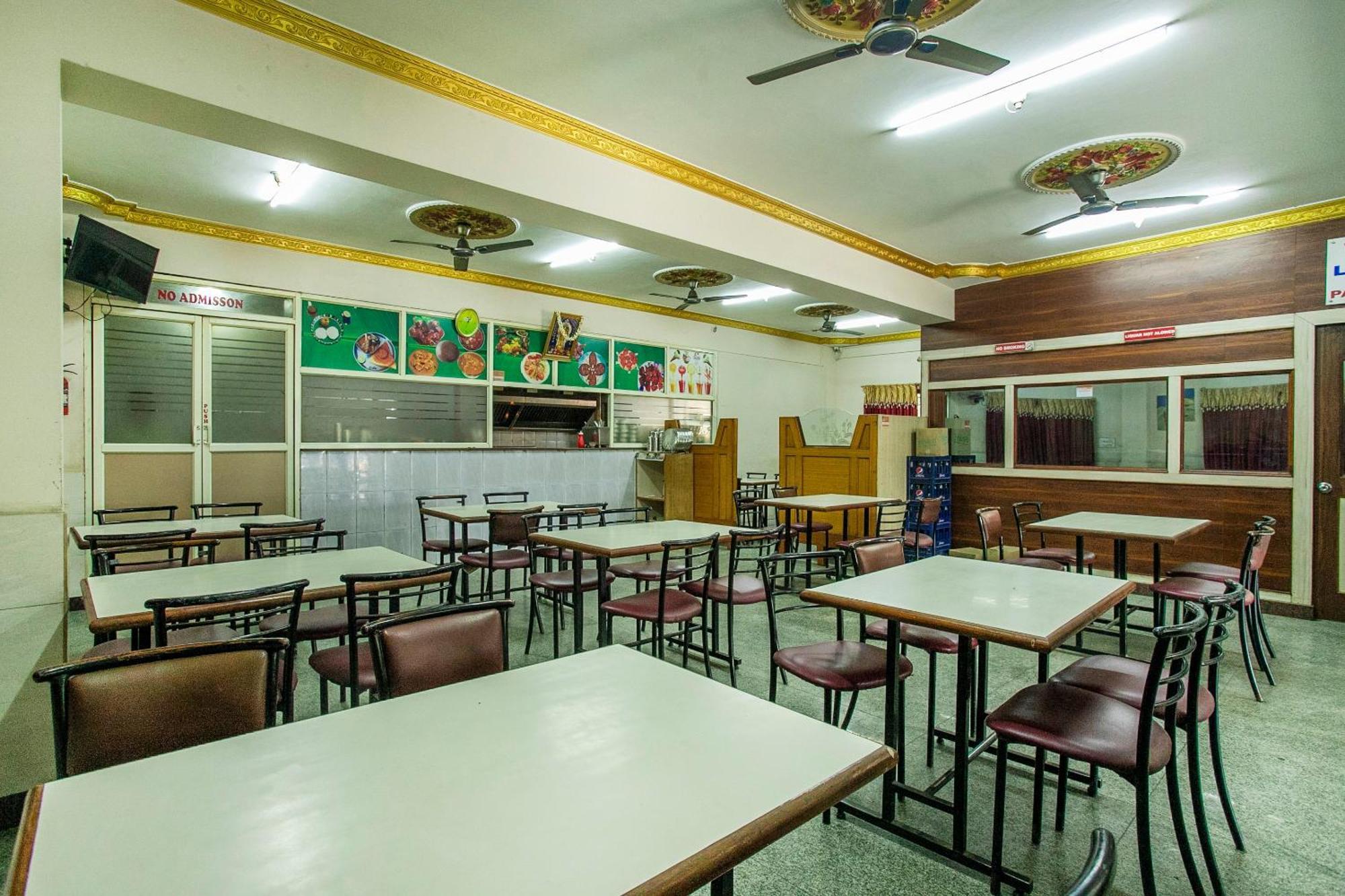 Hotel O Royal Residency Near Hare Krishna Hill Jālahalli Buitenkant foto